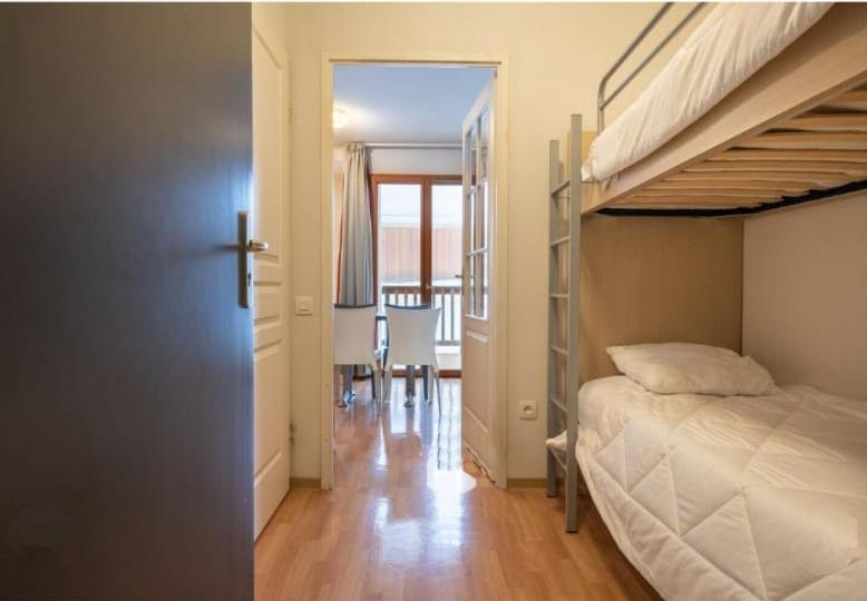 Apartment 1800 4 P Jacuzzi Balneo Prive Vue Piste Piscine *
